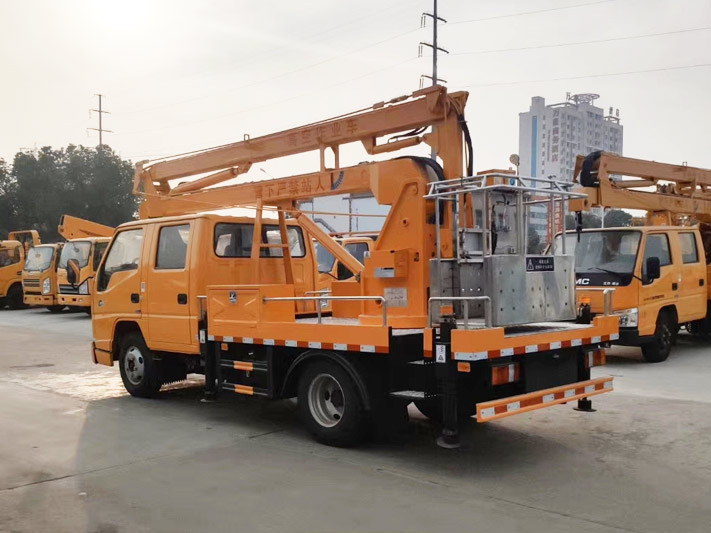 江鈴雙排12米高空作業車