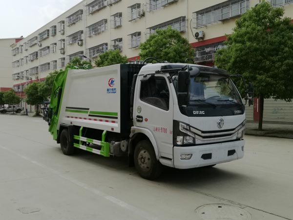 東風8方黃牌壓縮式垃圾車