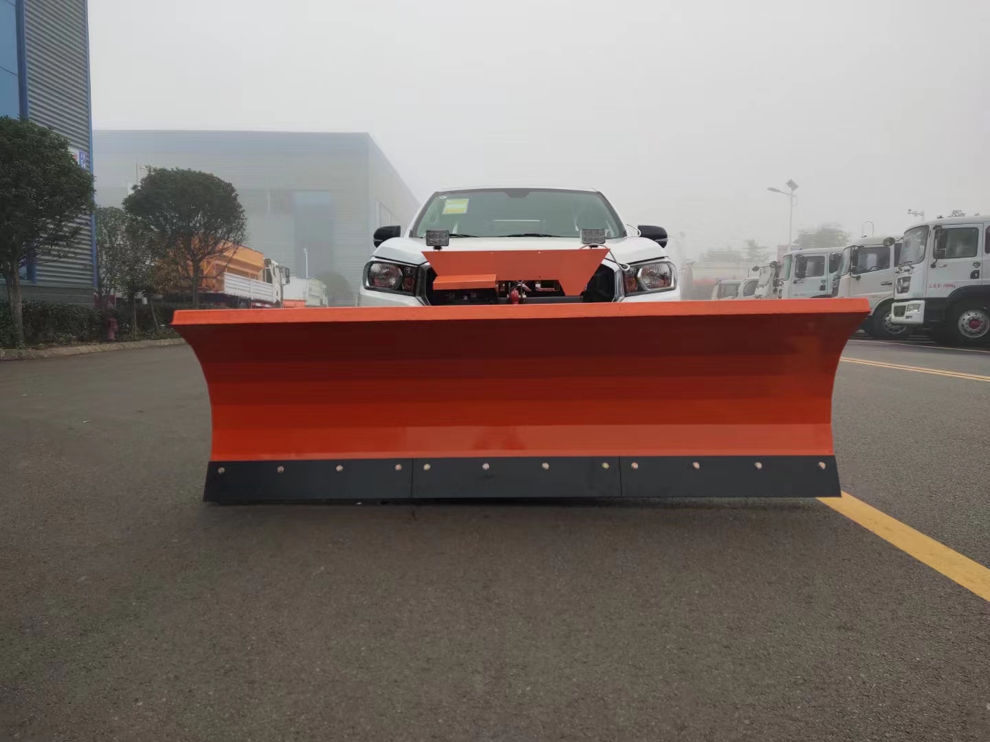 皮卡4驅除雪車